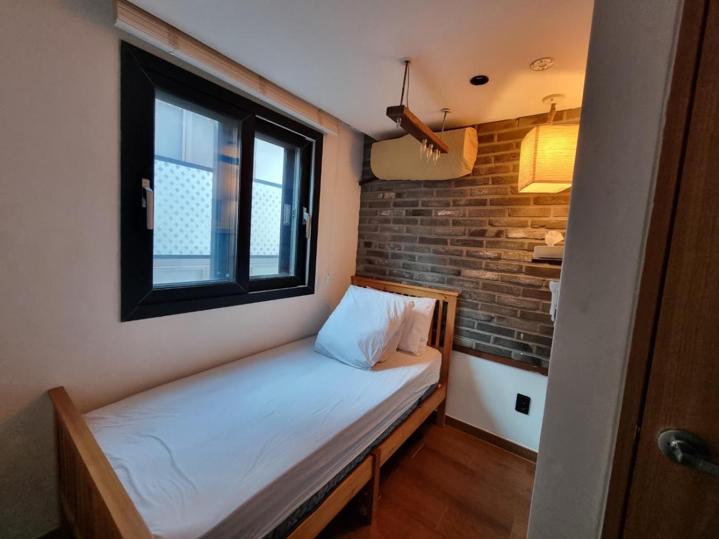 Hwon Guesthouse Seul Dış mekan fotoğraf